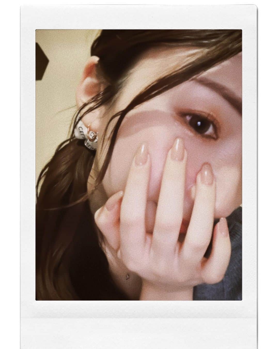 宅島紗彩のインスタグラム：「⁡ ⁡ ⁡ ⁡ ⁡ ⁡ ⁡ なつ！！暴れようよよ！！☀️ ⁡ ⁡ ⁡ ⁡ ⁡ ⁡ ⁡ ⁡ ⁡ #selfie #camera #b612 #b612selfie #ulike #ulikecamera #instagood #instagirls #summer #korea #koreafashion #セルフィー #シュシュ #シュシュアレンジ #ヘアアレンジ #ヘアアレンジ簡単 #ポニーテール #ポニーテールアレンジ #夏ネイル #夏服 #👀 #🎀」