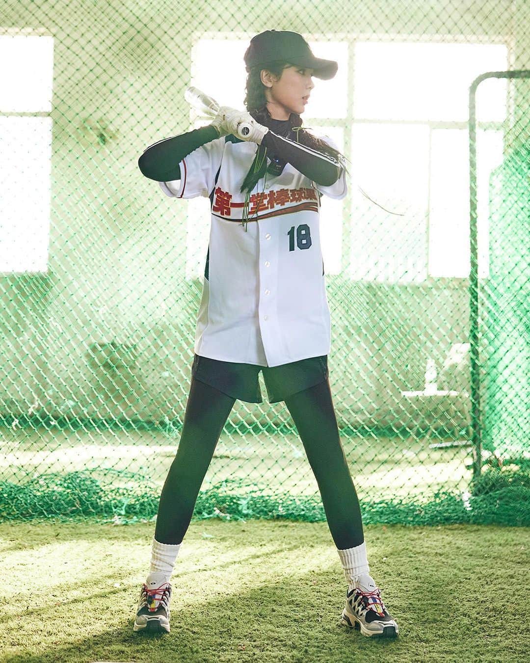 MLBさんのインスタグラム写真 - (MLBInstagram)「Chinese actress Yang Zi has been announced as the official MLB China Ambassador ⚾  See you in Seattle for the All-Star Game? 👀  #YangZi #MLB #Baseball」7月3日 11時50分 - mlb