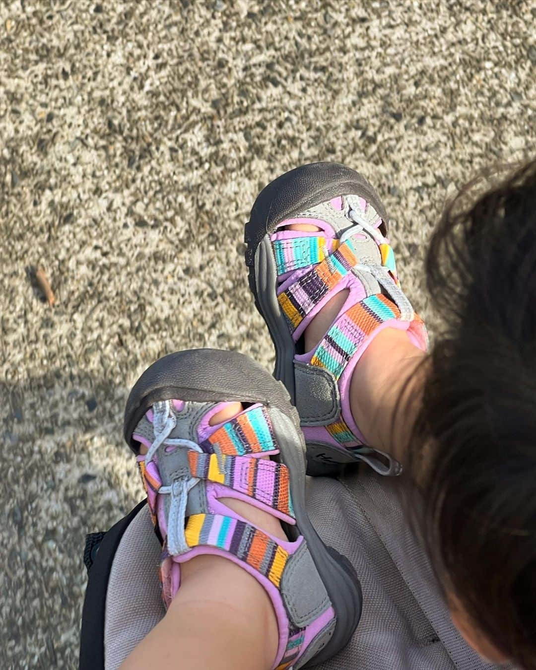 山川 二千翔さんのインスタグラム写真 - (山川 二千翔Instagram)「@keen_japan 👟🩵🩶🩷💛」7月3日 11時54分 - nichika_yamakawa_official