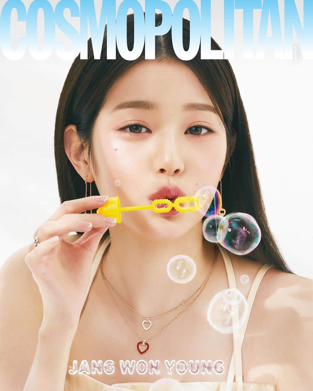 チャン・ウォニョンのインスタグラム：「@fredjewelry @cosmopolitankorea 💛💛」