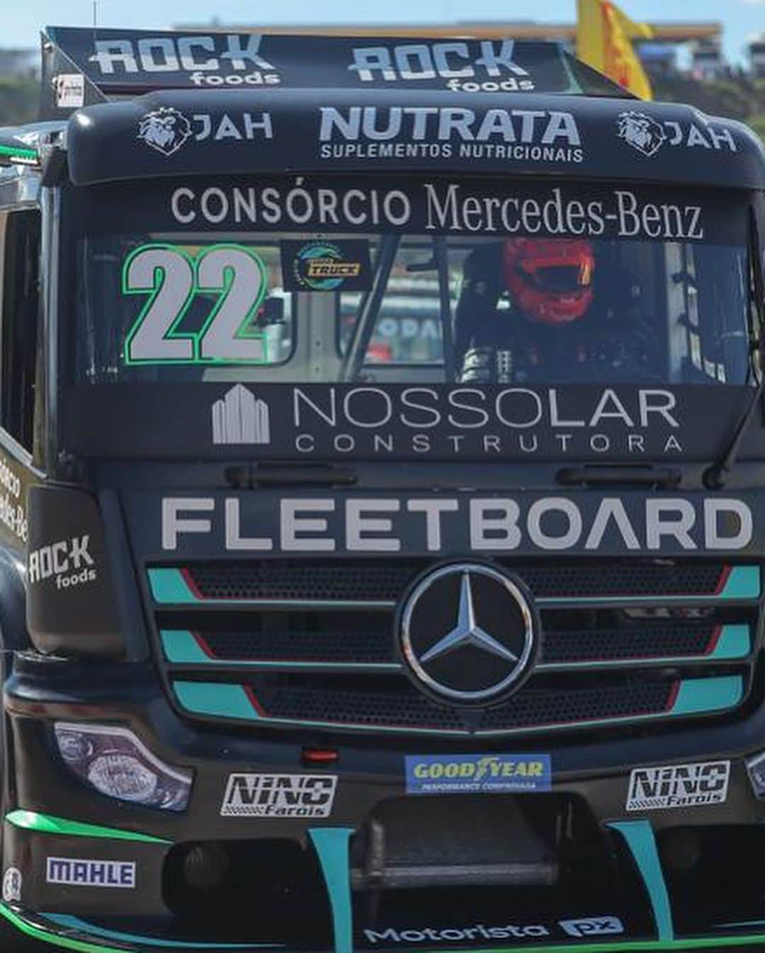 カイオ・カストロさんのインスタグラム写真 - (カイオ・カストロInstagram)「Mais um pódio, mais um P2 Belo trabalho equipe @asgmotorsportbr  Obrigado Deus, pela capacidade e consciência 🙏🏽♥️ E obrigado pessoal de cascavel, vcs deram um show a parte 🫵🏽⚡️」7月3日 13時07分 - caiocastro