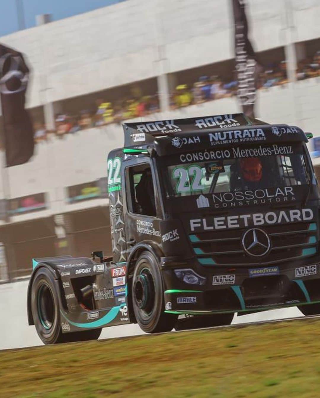 カイオ・カストロさんのインスタグラム写真 - (カイオ・カストロInstagram)「Mais um pódio, mais um P2 Belo trabalho equipe @asgmotorsportbr  Obrigado Deus, pela capacidade e consciência 🙏🏽♥️ E obrigado pessoal de cascavel, vcs deram um show a parte 🫵🏽⚡️」7月3日 13時07分 - caiocastro