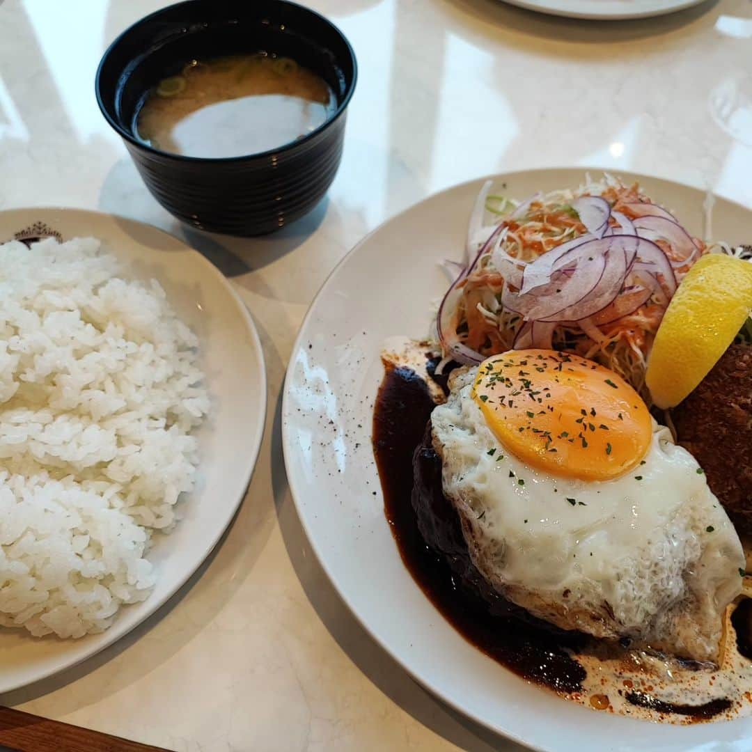 烏川耕一さんのインスタグラム写真 - (烏川耕一Instagram)「先週の食あたりから完全復活‼️  朝から歯医者→ランチ食べに新長田の洋食Jumbo→眉のアートメイクしに梅田へ  元気です！  #烏川耕一　#よしもと新喜劇　#ひょっとこ　#ahmurderz  #洋食ジャンボ」7月3日 13時46分 - kouichiukawa