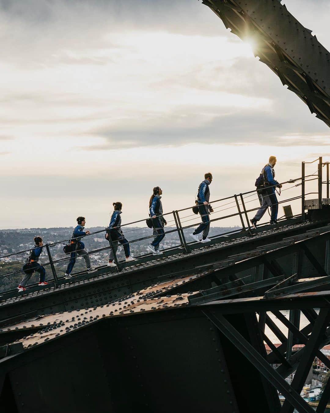 Australiaさんのインスタグラム写真 - (AustraliaInstagram)「Feeling on top of the world in @sydney ❤️ Join @bridgeclimb's #BurrawaClimb and scale the iconic #SydneyHarbourBridge with a local Gadigal guide. Soak in breathtaking 360 views of @visitnsw's sparkling capital city while hearing stories about #Sydney's rich Aboriginal heritage. Spine-tingling from start to finish, this epic @discoveraboriginalexperiences is all about new perspectives! This @naidocweek (2-9 July), #BridgeClimb is running extra walks and donating $100 from each climb to @tribalwarrioraboriginalcorp. It's the perfect excuse to see the Harbour City from up high 😍   #seeaustralia #comeandsaygday #feelnsw #feelnewsydney #ilovesydney #bridgeclimb  #discoveraboriginalexperiences #NAIDOCWeek2023 #ForOurElders #NAIDOCWeek #thisisNAIDOC」7月3日 14時51分 - australia