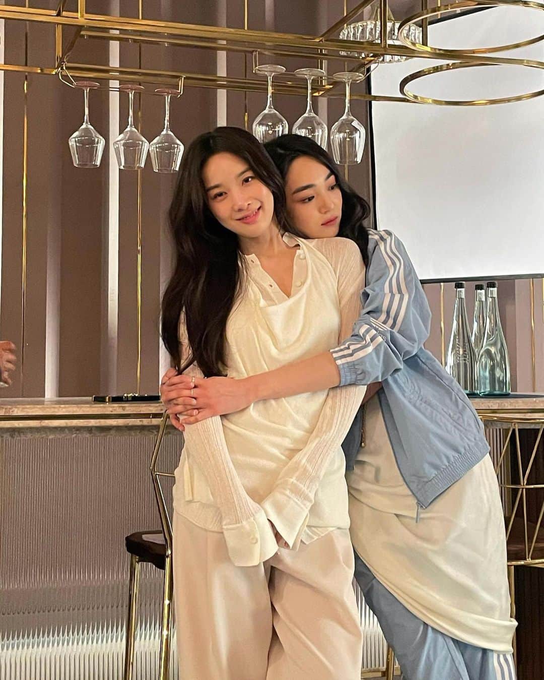 イ・チョンアのインスタグラム：「: ) ♥  #moments #celebrity」