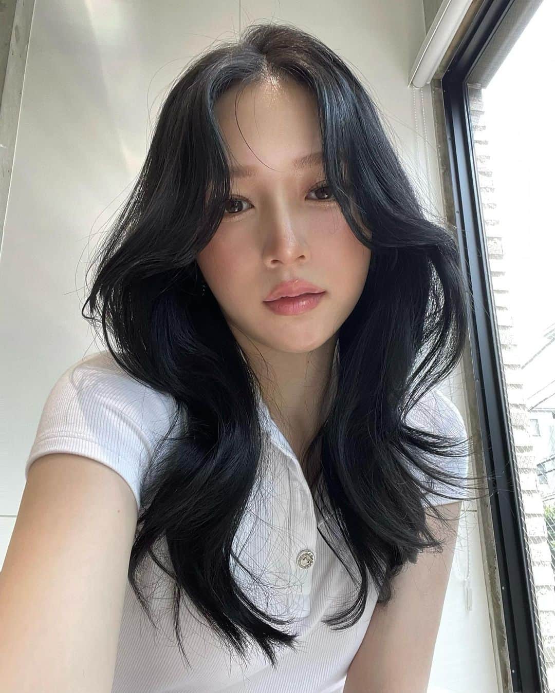 のインスタグラム：「I wonder if I can endure a July without being able to meet u.」