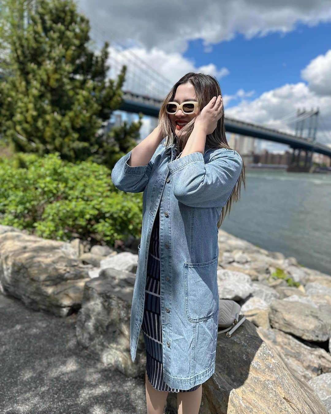 Vicky Shuさんのインスタグラム写真 - (Vicky ShuInstagram)「Strolling Around Dumbo  #perjalananvickyshu #newyork #dumbo」7月3日 17時15分 - vickyshu