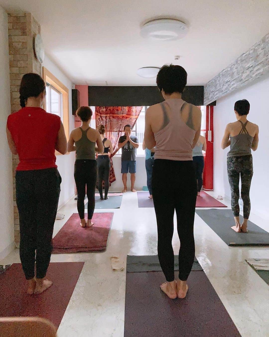 Ken Harakumaさんのインスタグラム写真 - (Ken HarakumaInstagram)「ケンハラクマのアシュタンガヨガマイソールクラス @yogastudio_mercy  ご参加いただいた皆さん、Momoeちゃん、ありがとうございました！ @international_yoga_center  #アシュタンガヨガ  #マイソールクラス  #ケンハラクマ」7月3日 17時16分 - kenharakuma