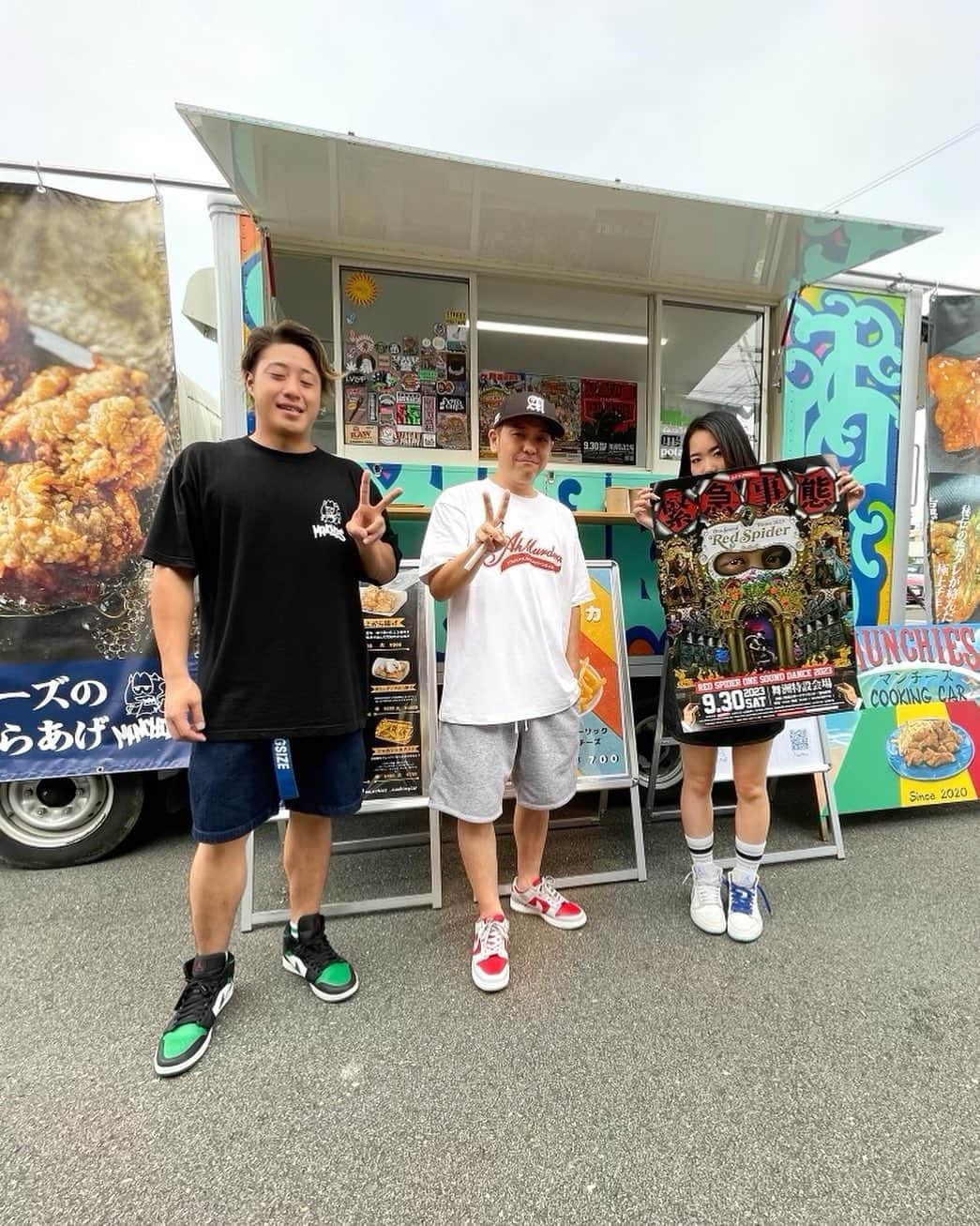 Juniorのインスタグラム：「鳳に美味しい唐揚げ食べに行ってきた！   @munchies_cookingcar   #唐揚げ #緊急事態2023」