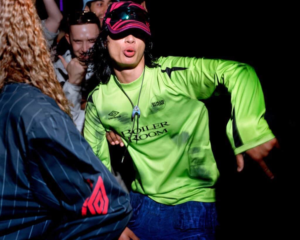 エルエヌシーシーのインスタグラム：「COMING SOON: Boiler Room x Umbro  Photography: @ewanspencer」