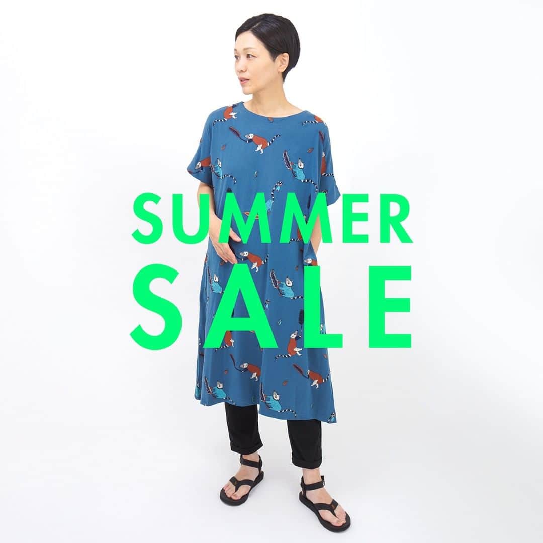 marbleSUD(マーブルシュッド) のインスタグラム：「いよいよSUMMER SALEがはじまります🌻 本日は、完売必至！注目アイテム9コーデをご紹介いたします。online shop SALEは、7月7日(金)12:00よりスタートです✨✨  コーデ③ ワンピース：¥18,480」