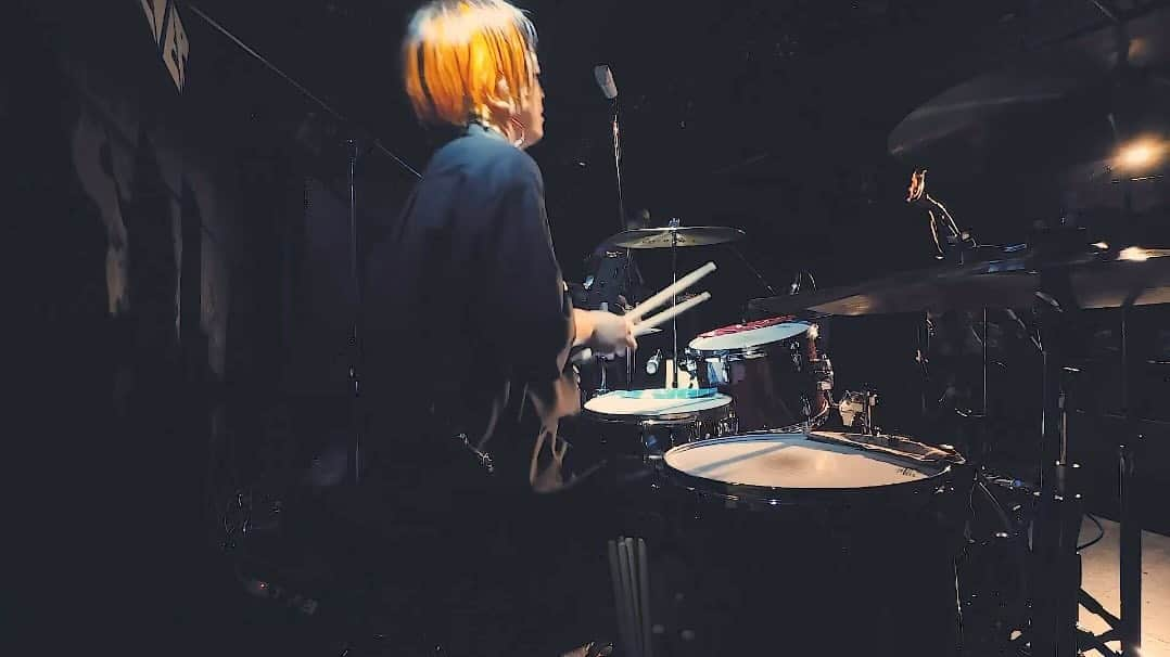 吉澤響のインスタグラム：「2023/5/13 新代田FEVER 『あたりまえの空』/ セカイイチ  #セカイイチ #ドラム  #live #drums #drummers #gretschdrums #gretschdrummer #istanbulcymbals #promucodrumsticks #promuco」