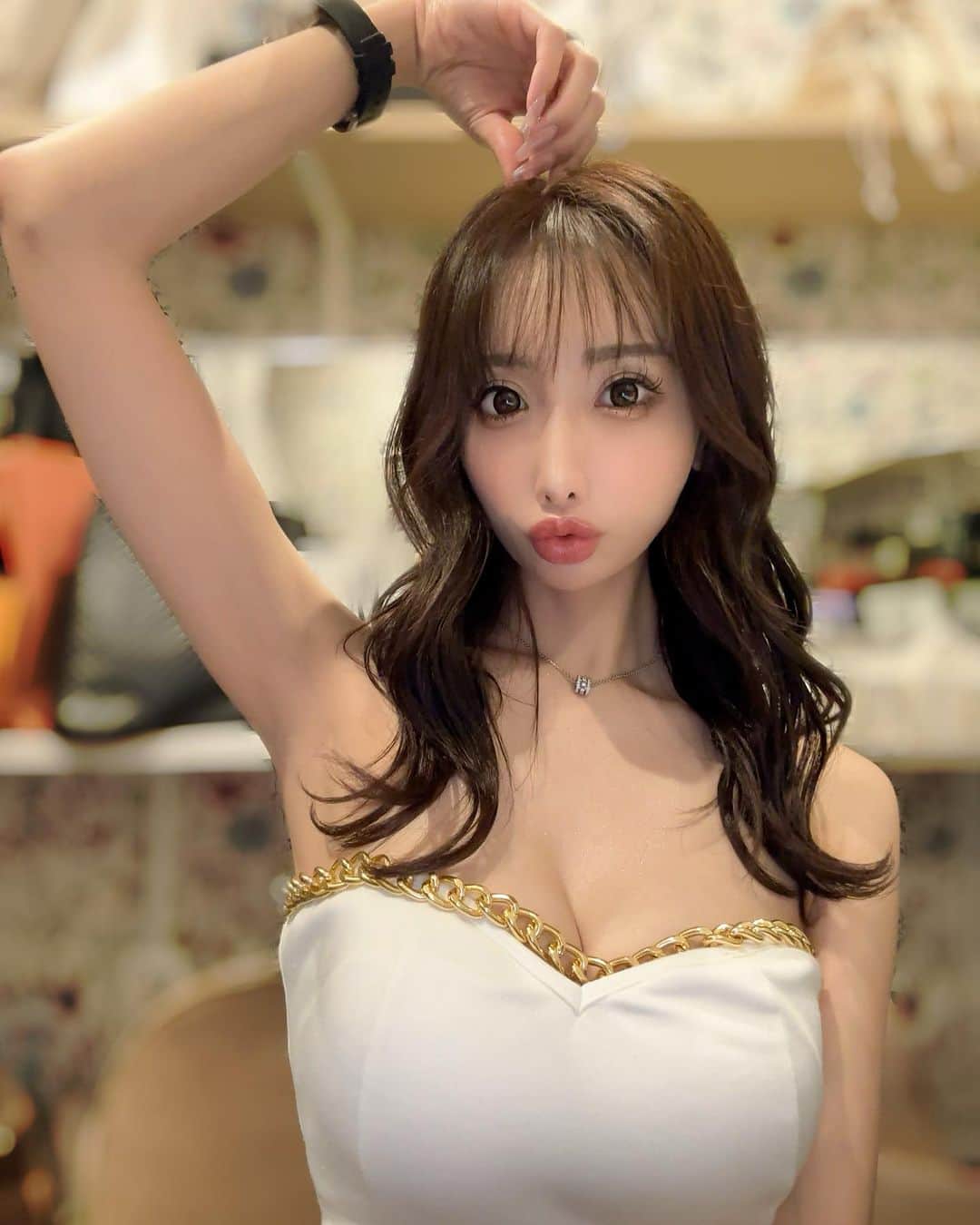 のインスタグラム：「ぱひゅ  #錦3#キャバクラ#キャバ嬢#GLAMOROUS#鳳まりあ#お酒飲めないキャバ嬢」