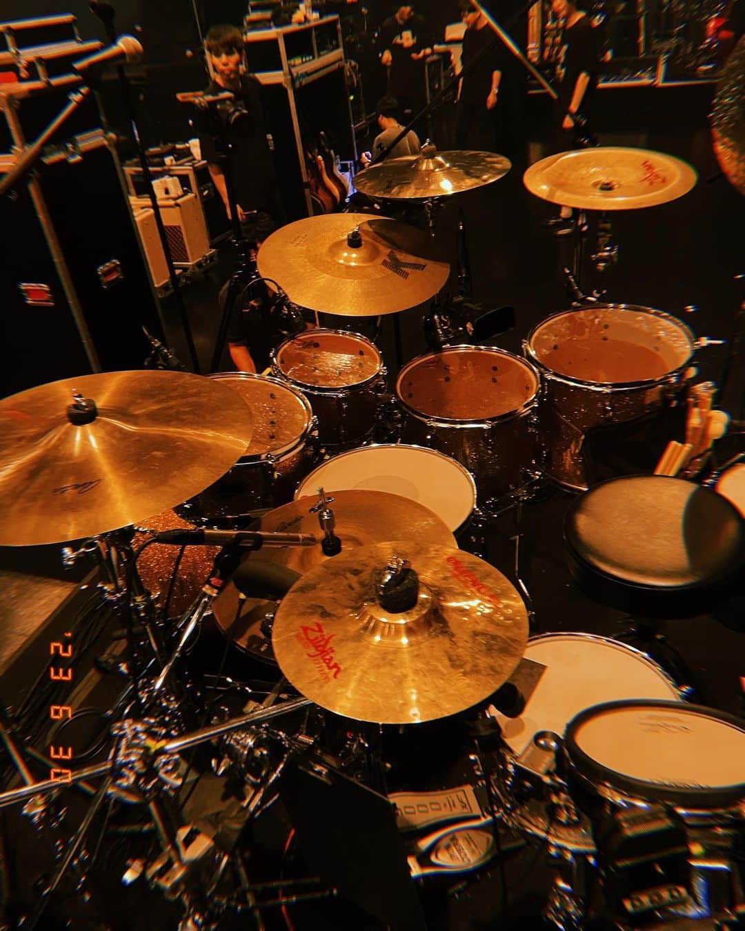ジェットセイヤさんのインスタグラム写真 - (ジェットセイヤInstagram)「アレキサンドロス @alexandros_official_insta リアドさん @ibriad_alexandros ありがとうございました🙏😎🥁🔥 リアドさんとは明日(7/4)ジェットレディオの収録させて頂きます📻ライブの話しとか色々そちらで話します🤘放送日は追って🕸️ THIS FES.2023.6.30 at Zepp Nagoya  #drummer #drums #drumlife #drumusuko」7月3日 18時14分 - jett_seiya_lvasp