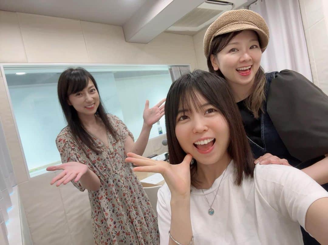 里咲りささんのインスタグラム写真 - (里咲りさInstagram)「ラジオ！宍戸留美さんと宮村優子さんと！  制作&出演しているレジェンド声優さんにお話をお伺いする #せーゆーラジオ 宮村優子さんがお越しくださいました✨  新世紀エヴァンゲリオンの収録のお話、名探偵コナンの和葉ちゃんの役作りのお話、色々お伺いしました！  stand fmで最新話更新です🤍 ブラウザでもアプリでも聴けるよ！ ぜひ聴いてね🥰  I interviewed the legendary voice actress Yūko Miyamura!!!  We discussed various topics! About Evangelion rec and character development for Kazuha-chan in Detective Conan and so on‼︎  The latest episode is now available on stand fm. You can listen to it on your browser or through the app😉  #声優 #ラジオ #standfm #宍戸留美 #宮村優子 #新世紀エヴァンゲリオン #エヴァンゲリオン #アスカラングレー #アスカ #名探偵コナン #コナン #アニメ #anime #ditectiveconan #evangelion」7月3日 18時24分 - risasatosaki