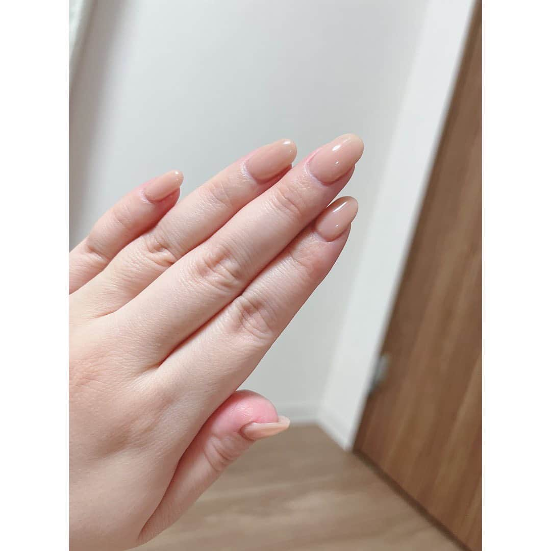 西村ニーナのインスタグラム：「シンプルちゅるん💅✨」