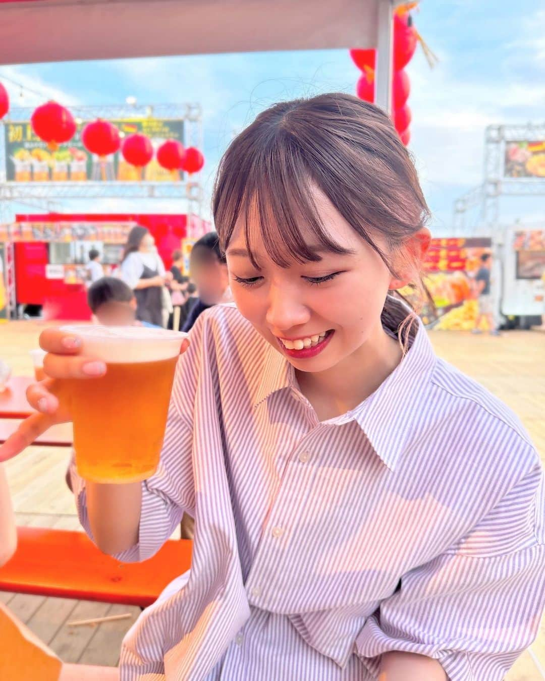 松田美里さんのインスタグラム写真 - (松田美里Instagram)「 夏〜🍻💧🧡   ライブ後ビールを片手に お肉やポテト 小籠包をたべたよ さいごにかき氷をいただいちゃった、、、   こういうとこで皆で食べるのたのしい！」7月3日 18時43分 - miri_matsuda