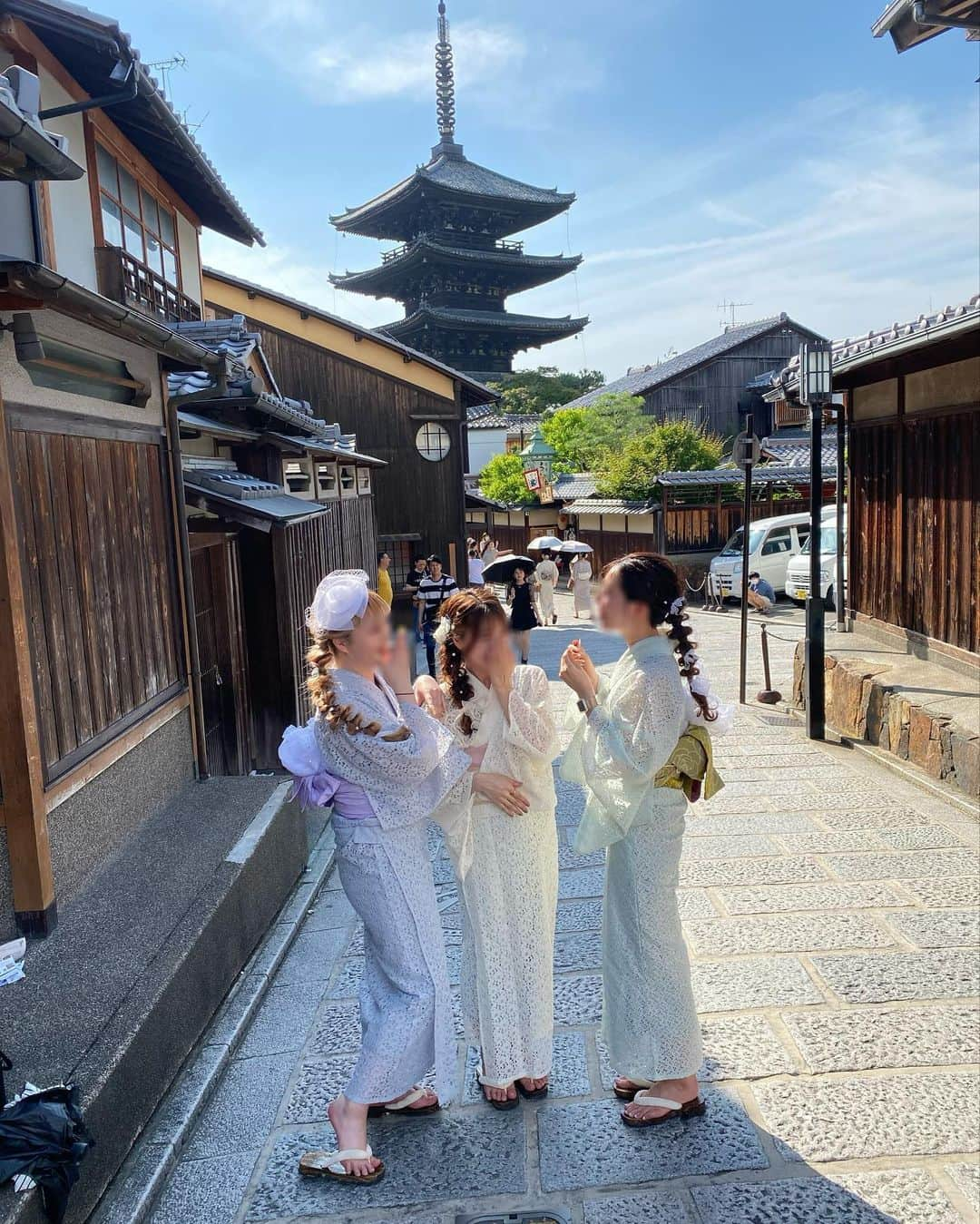 Airiさんのインスタグラム写真 - (AiriInstagram)「京都浴衣旅〜🪭 レース浴衣女の子らしくて可愛かった🫶 暑さでやられて最後写真どうでもよくなってた。笑 . .  #osaka#fashion#make#大阪#関西#いいね#美容#前髪#レイヤー#浴衣#レンタル浴衣#京都#清水寺#食べ歩き」7月3日 18時55分 - airi_f0924