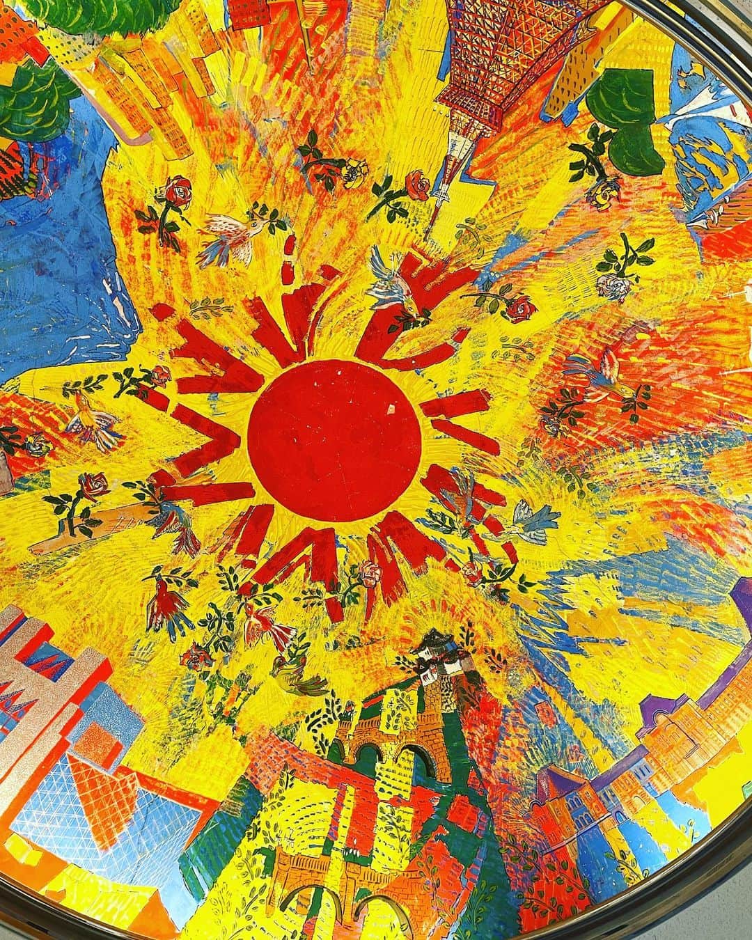 田中卓志さんのインスタグラム写真 (田中卓志Instagram)「東京藝術劇場の天井絵😃 さて、本日20時から呼び出し先生タナカ！ 音楽スペシャルみてね！」7月3日 18時48分