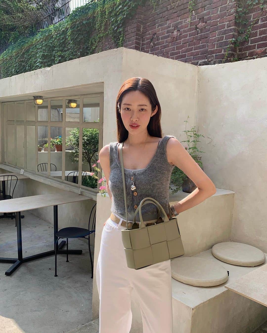 チャ・ジョンウォンのインスタグラム：「더위 그거 어떻게 이겨내는건데요…?🫨」