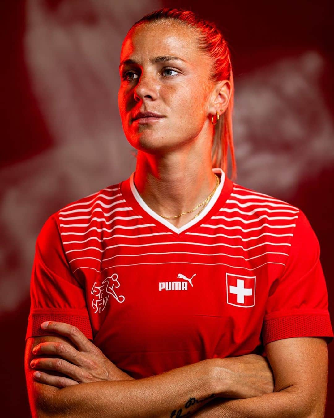 Ana Maria Crnogorcevicのインスタグラム：「very happy😍, proud❤️ and honored🇨🇭 to represent switzerland at the World Cup 2023 in Australia and New Zealand!  LFG」
