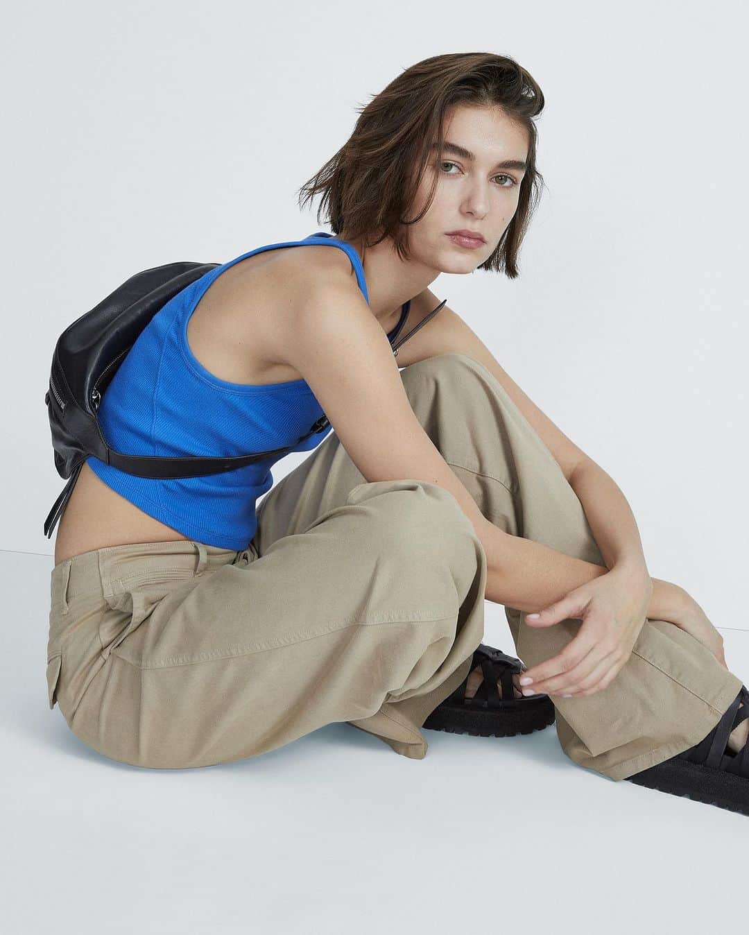 ラグ&ボーンのインスタグラム：「BAGGY IS BETTER. The Sofie Wide-Leg Chino, in cotton.」