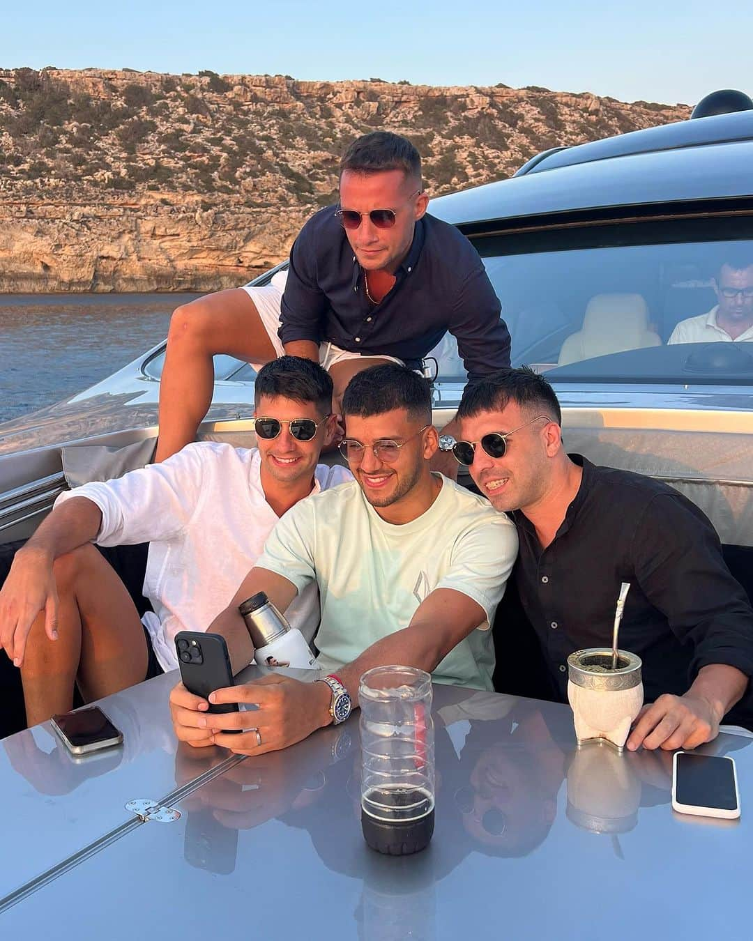 ヘロニモ・ルジさんのインスタグラム写真 - (ヘロニモ・ルジInstagram)「Ibiza con amigos! 😍❤️」7月4日 5時10分 - gerorulli