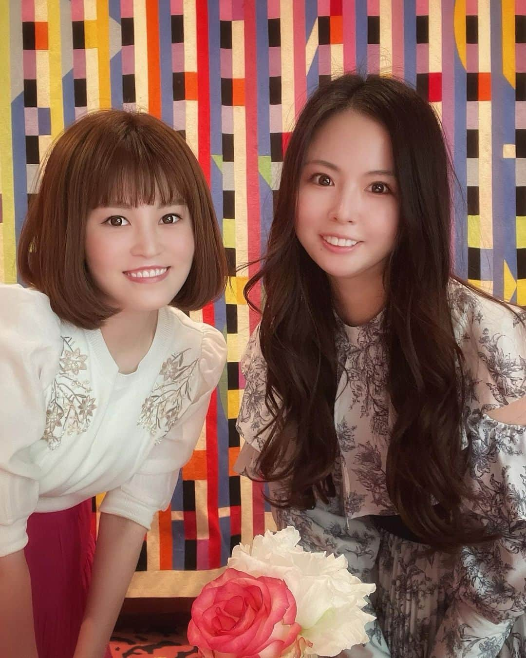 みかほさんのインスタグラム写真 - (みかほInstagram)「優ちゃんとオフショット📸‎💕 @yuuuu0712   なんか昔から知り合いかのような安心感あるんだけど私たち前世で会いました？笑  また来週ねー🫶‎🤍  𖤣𖥧𖥣｡𖤣𖥧𖥣｡𓂃𓂃𓂃𓂃𓂃𓂃𓂃𖥣｡𖤥𖥧𖥣⋆*    気軽に𝙵𝚘𝚕𝚕𝚘𝚠 してね🤍  @mikahogram    いいね・コメント   本当に嬉しいです🤍🕊 いつもありがとうございます⸜🌷︎⸝‍  𖤣𖥧𖥣｡𖤣𖥧𖥣｡𓂃𓂃𓂃𓂃𓂃𓂃𓂃𖥣｡𖤥𖥧𖥣⋆*  #フランス大使館  #フランス大使公邸」7月3日 21時12分 - mikahogram