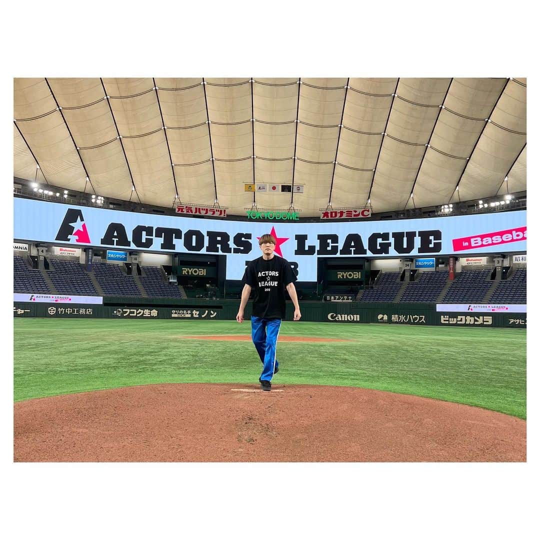 高木俊さんのインスタグラム写真 - (高木俊Instagram)「東京ドームのピッチャーマウンドに立つ日がきました。雰囲気出してるけど、ボールもバットもグローブも握らずドームを後にしました（笑） #東京ドーム  #野球  #baseball  #アクターズリーグ  #あくたーずりーぐ  #潜入」7月3日 21時21分 - t.shunly