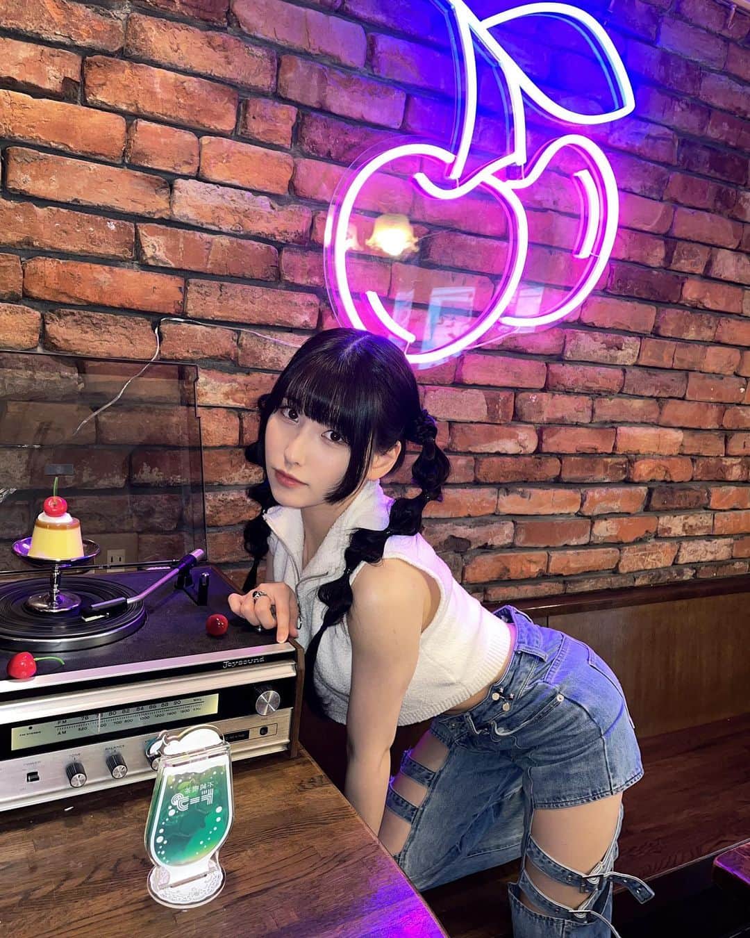 のインスタグラム：「DOPE🫠」