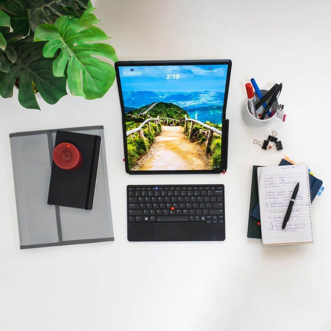 Lenovoのインスタグラム：「🚨 Attention ThinkPad Lovers 🚨 Can you find all of the TrackPoints we hid in this photo?」