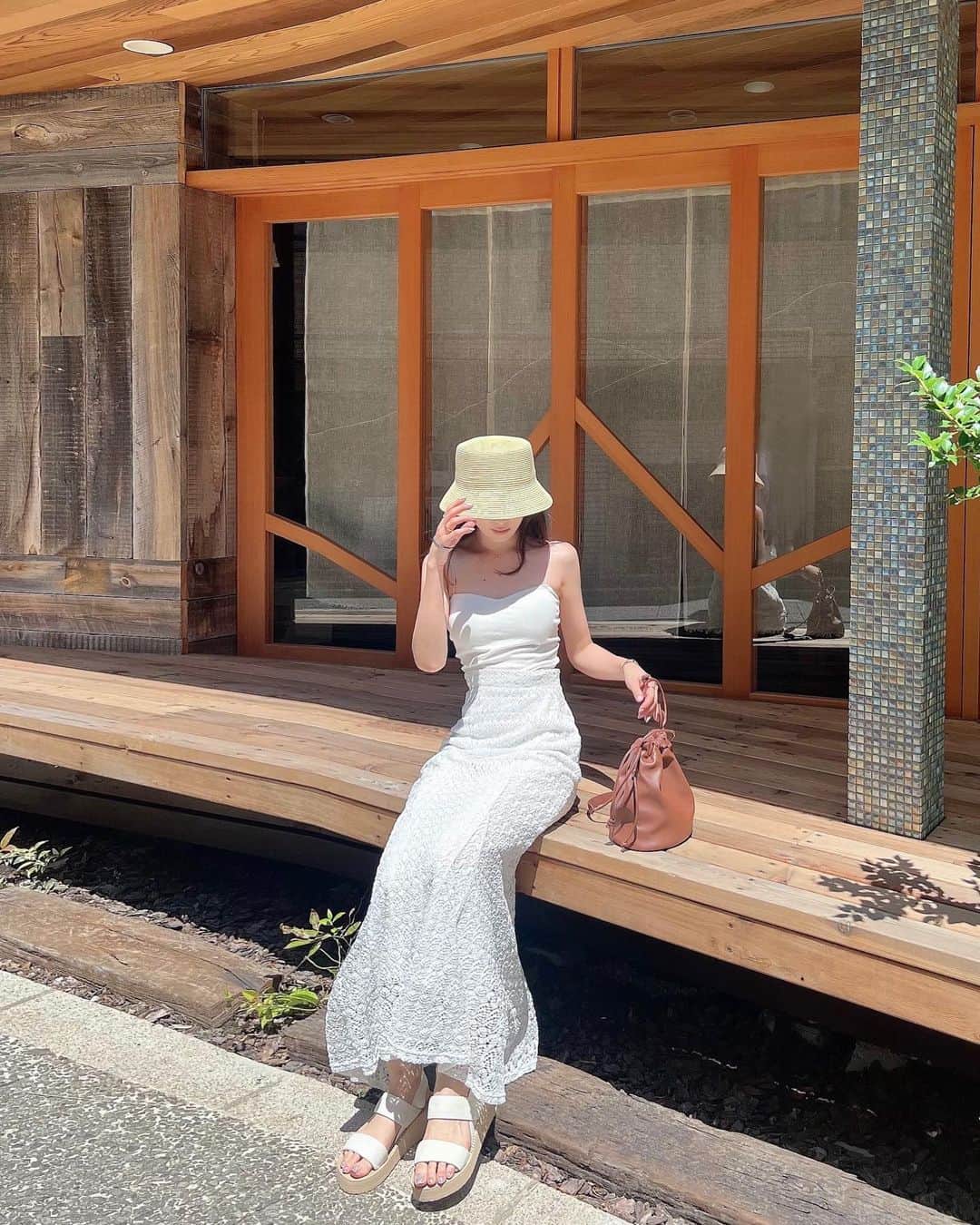 木田絵里香さんのインスタグラム写真 - (木田絵里香Instagram)「. お散歩日和🏮☀️ 夏だね🎐 . 今年も絶対に焼かない🥚 . #コーデ#夏コーデ#shein#resexxy」7月3日 22時03分 - erika_resexxy