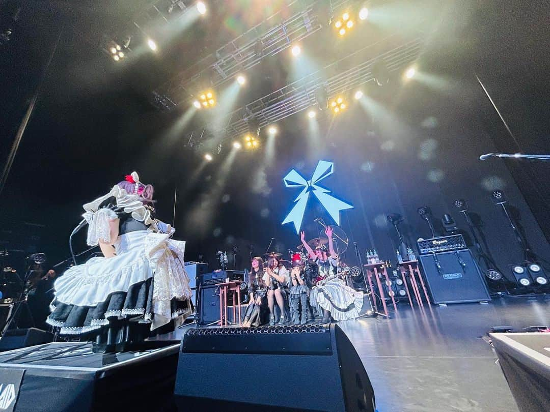 BAND-MAIDさんのインスタグラム写真 - (BAND-MAIDInstagram)「[BAND-MAID 10TH ANNIV. TOUR] day8  TOKYO Thank you all for coming today! Please tweet your feedback with #bandmaid The next show is on July 9 in Niigata. #bandmaid #東京」7月3日 22時04分 - bandmaid.jp