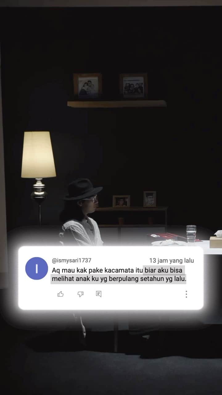Prilly Latuconsinaのインスタグラム：「Semoga social experiment ini bisa membuat kita semua menghargai waktu. Semangat untuk kalian semua yang sedang merasa kehilangan. Kalian tidak sendiri ❤️  tonton selengkapnya di channel youtube @sinemaku.pictures   #KetikaBerhentiDiSini #MerayakanKehilangan」