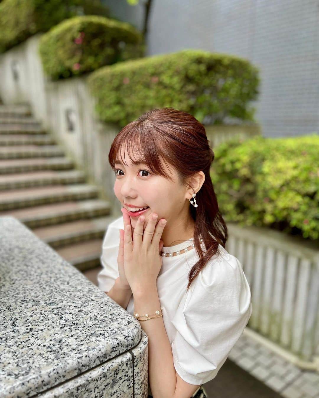 鈴木新彩さんのインスタグラム写真 - (鈴木新彩Instagram)「7月4日(火) 0:45からは！お願い!ランキングpresentsそだてれび【世界水泳　一夜漬けの会!】 松田丈志さん、ザ・マミィのお二人、櫻坂46の大園玲さんにお越しいただきました！ . 7月14日(金)からはじまる世界水泳の注目選手や名シーン、各競技の解説まで、たっぷり教えていただきました！ . 実は、水泳に力を入れている小学校に通っていたため、当時は夏休みに学校の水泳講習に通ったり、学外で習いに行ったりと、頑張っていました😳なぜかクロールよりも平泳ぎの方が速く泳げたんだよなあ...など、収録中、自分の水泳の思い出が蘇ってきました😂 . 一夜漬けすれば、世界水泳がますます楽しみになること間違いないです🥰ぜひご覧ください〜！　 #世界水泳　#水泳」7月3日 22時53分 - sarasa.suzuki_ex