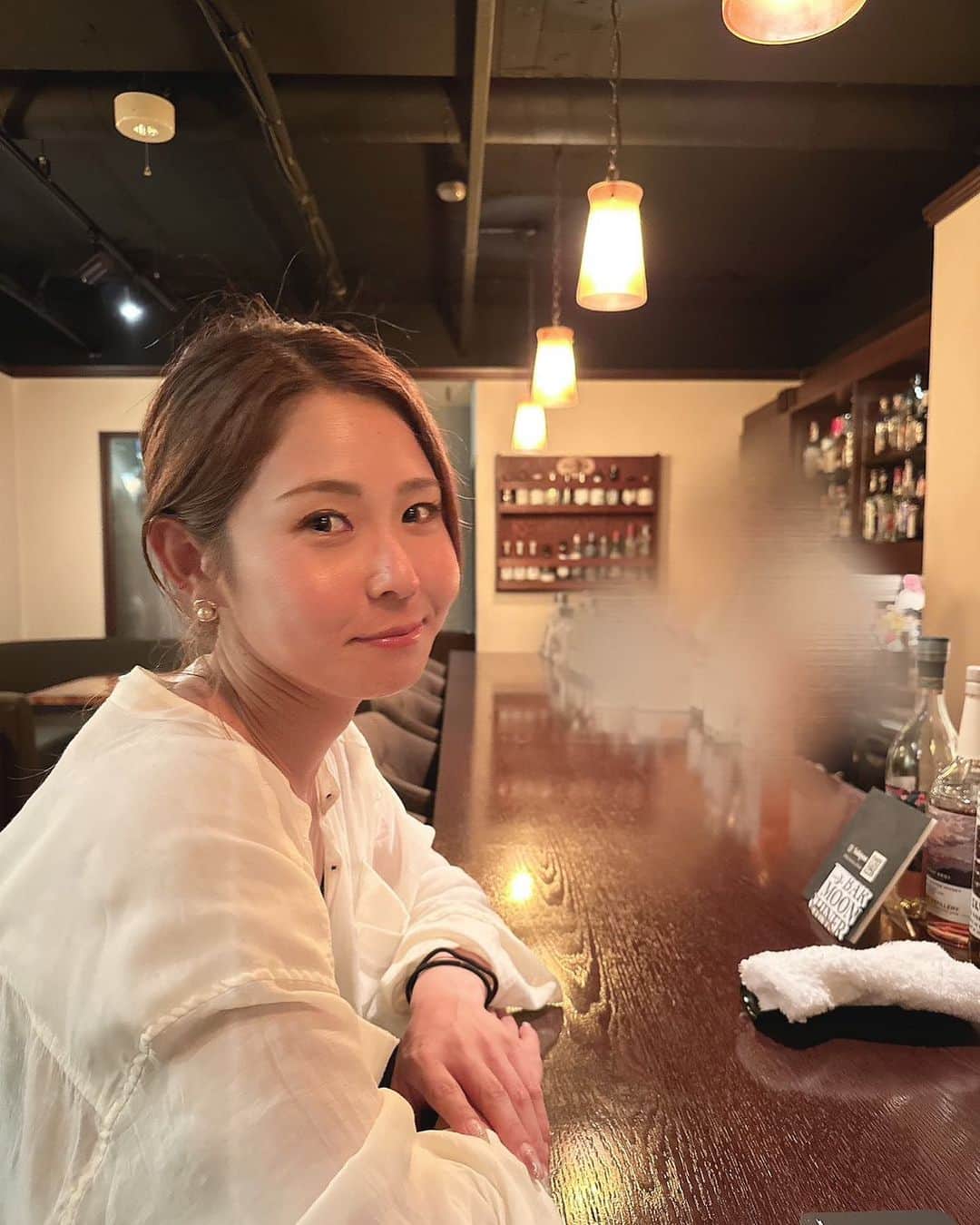 のインスタグラム：「お洒落なお店でテンション上がる☺️🙌  今週も頑張ろう🌟」