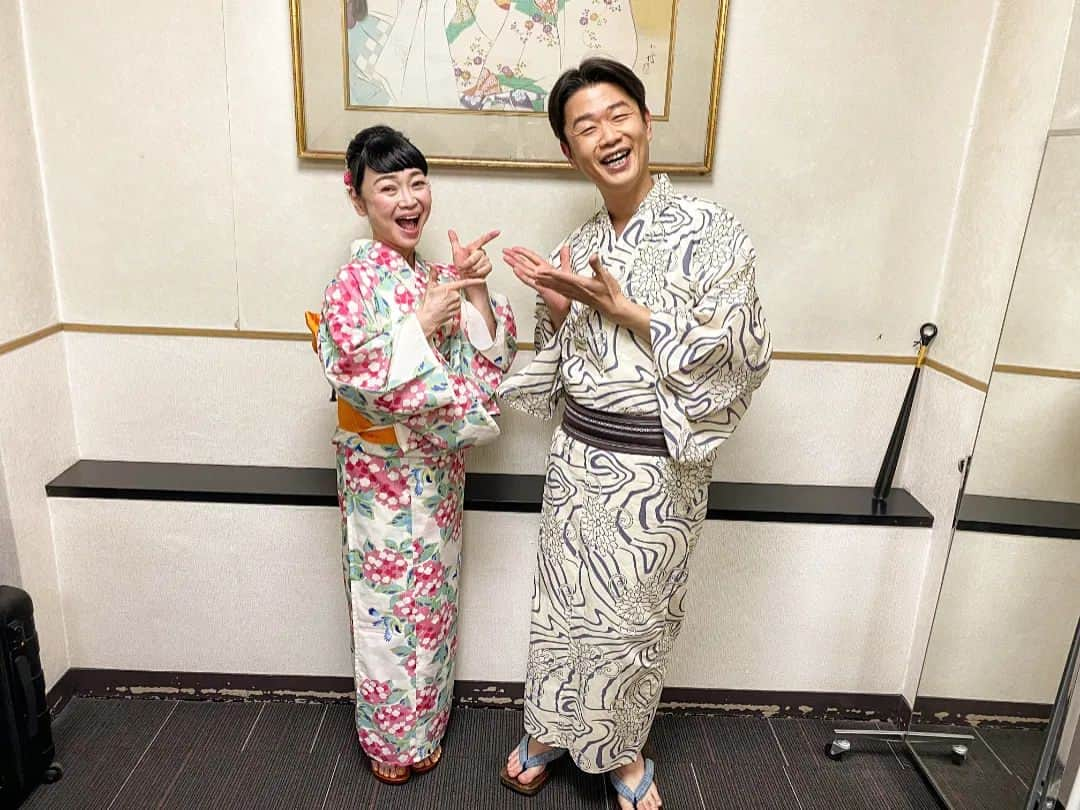 よしもと祇園花月さんのインスタグラム写真 - (よしもと祇園花月Instagram)「7/2(日)浴衣de漫才2023 ご来場頂き誠にありがとうございました!!  さぁラストはMCのお二人!! #未知やすえ さん #清水けんじ さん 今年もお二人のMCで 祇園花月に華を添えてくださいました🏵  浴衣de漫才は 7/22(土)14:57〜カンテレにてOA!!　 浴衣姿で漫才にトーク🗣 ぜひご覧下さい!!  衣装提供： @walin_kyoto  #祇園花月 #浴衣 #浴衣de漫才　 #京都きものレンタル和凛 #和凛 #着物レンタル #京都 #祇園」7月3日 23時10分 - gionkagetsu