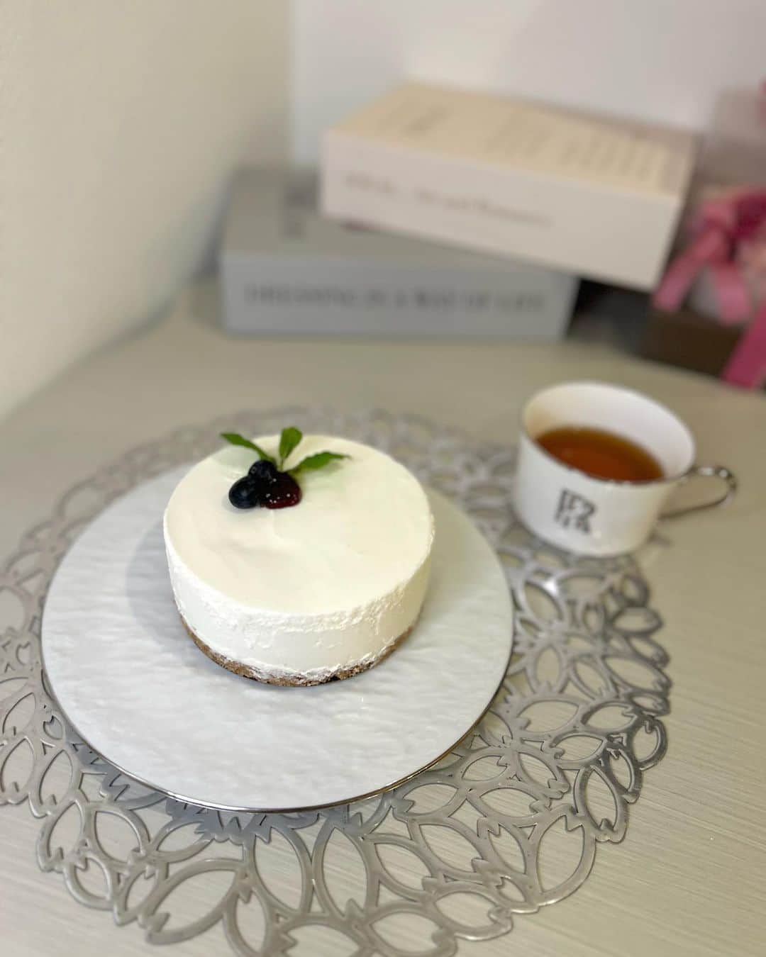 太田理恵さんのインスタグラム写真 - (太田理恵Instagram)「ケーキ作りの才能目覚めたかも、、、？」7月3日 23時48分 - rie_ota_0622