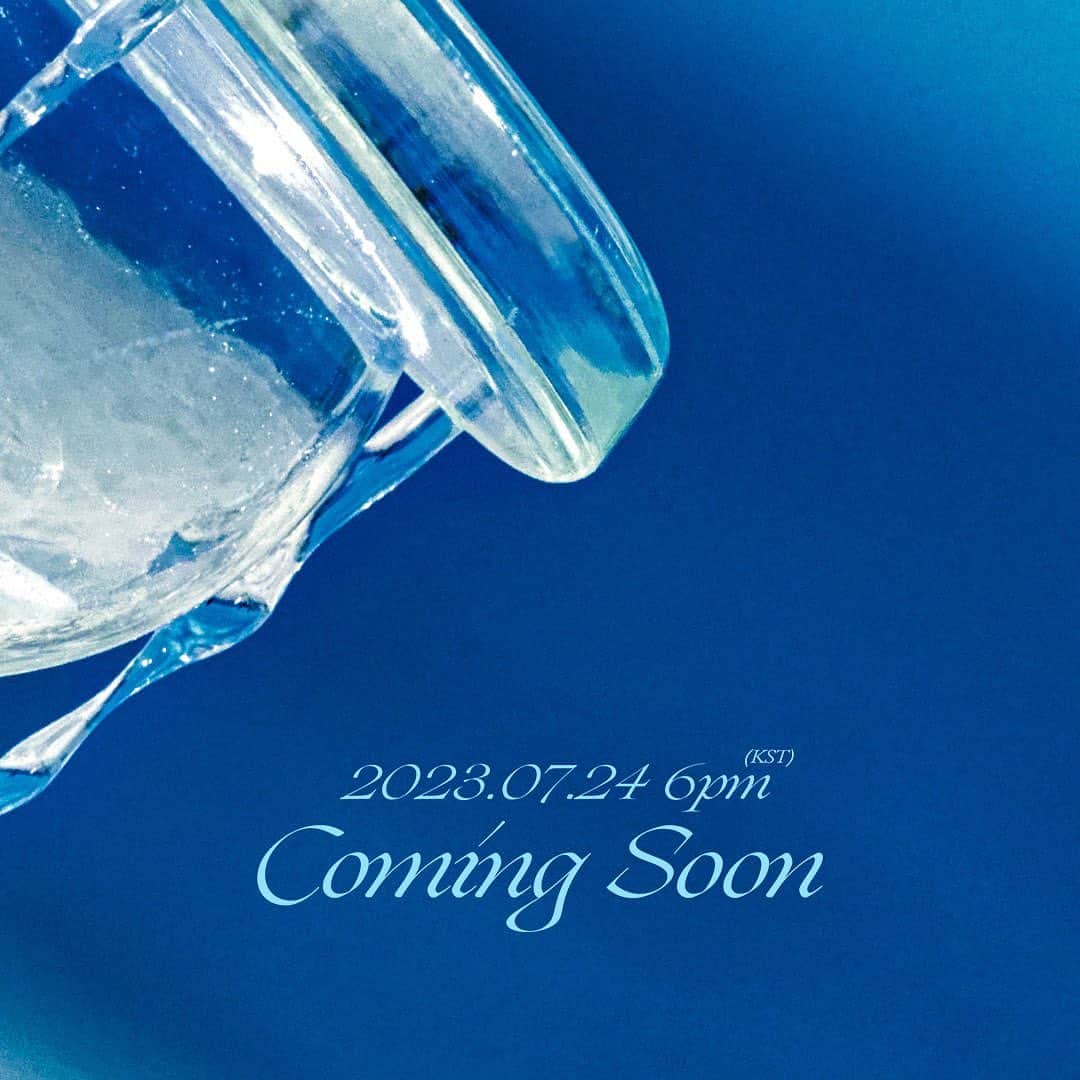OH MY GIRLさんのインスタグラム写真 - (OH MY GIRLInstagram)「OH MY GIRL 9TH MINI ALBUM [Golden Hourglass]  Coming Soon ⌛  2023.07.24 6PM (KST)  #오마이걸 #OHMYGIRL #OMG #Golden_Hourglass」7月4日 0時00分 - wm_ohmygirl