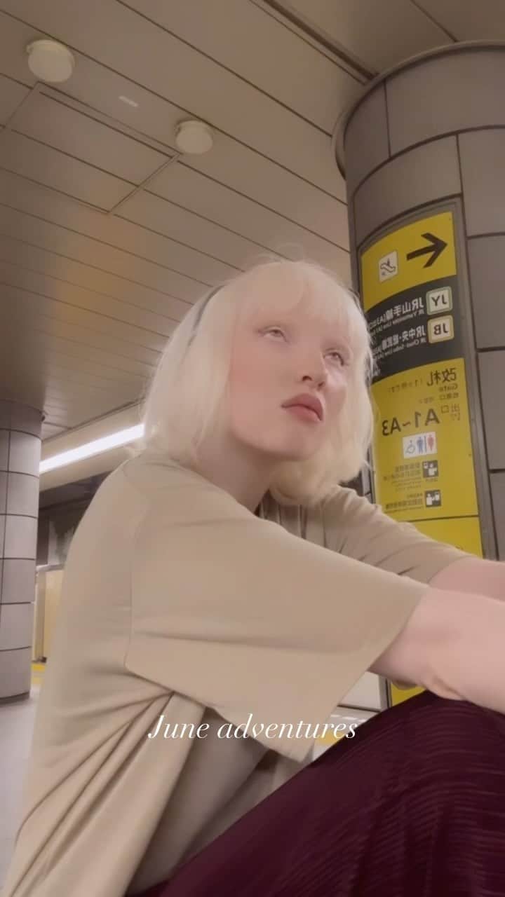 ナスチャのインスタグラム：「small part of June 🤍」