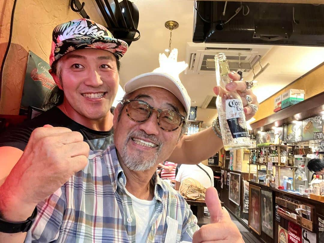 ヨシタツのインスタグラム：「I love you, Mr.Hattori. #TigerHattori #njpw」