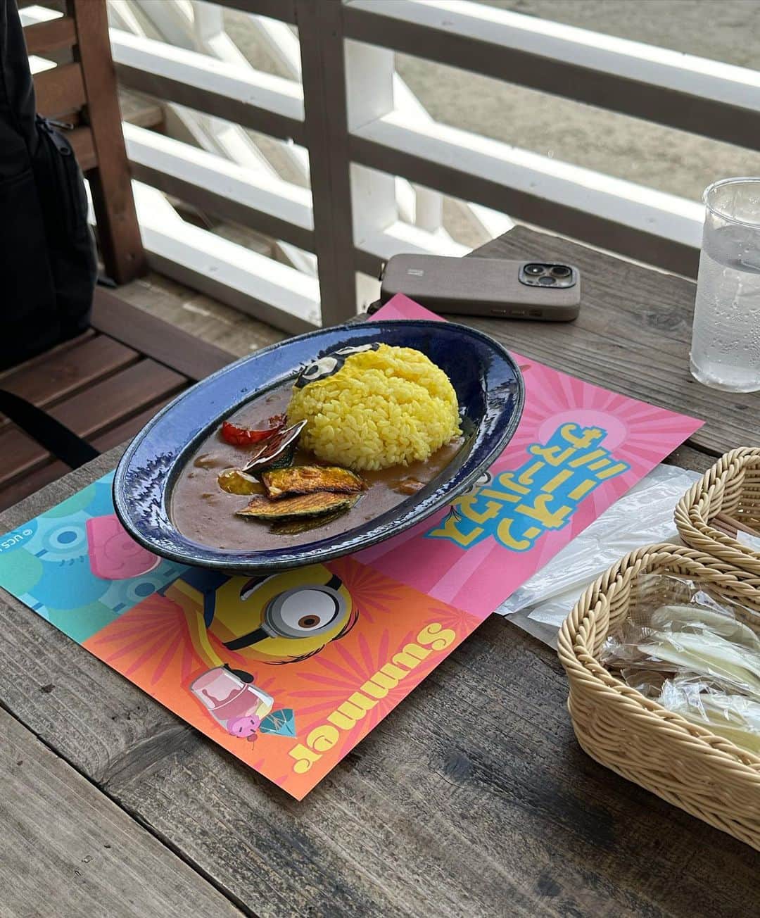 高橋愛さんのインスタグラム写真 - (高橋愛Instagram)「ミニオンサマーハウス💛で お昼食べて帰ったんだ🤭🍌🙏🏻✨  わたしは、しらす丼！」7月4日 1時19分 - i_am_takahashi