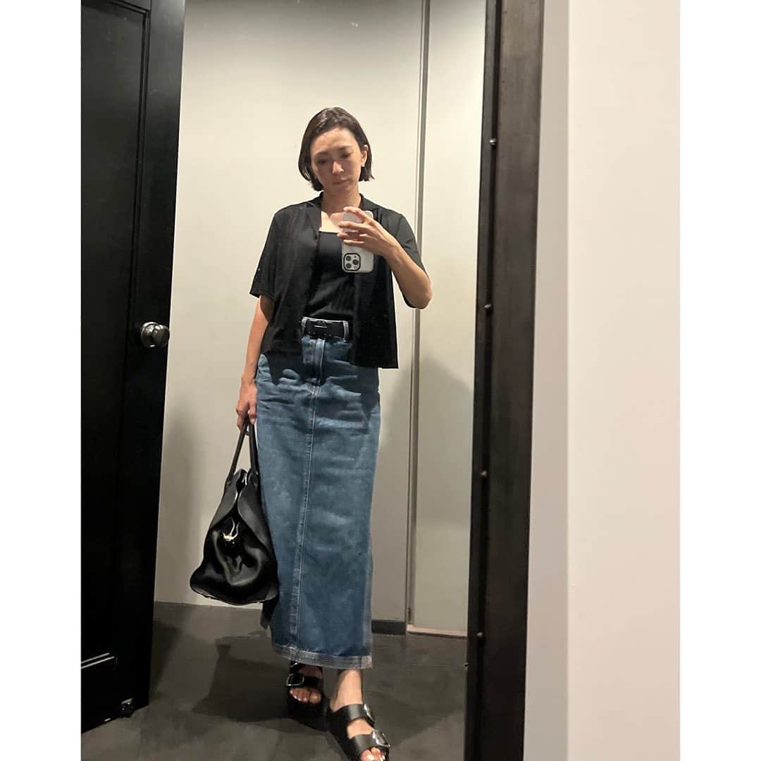 高橋志津奈のインスタグラム：「いつかのコーデ . #shizunascoordinate」