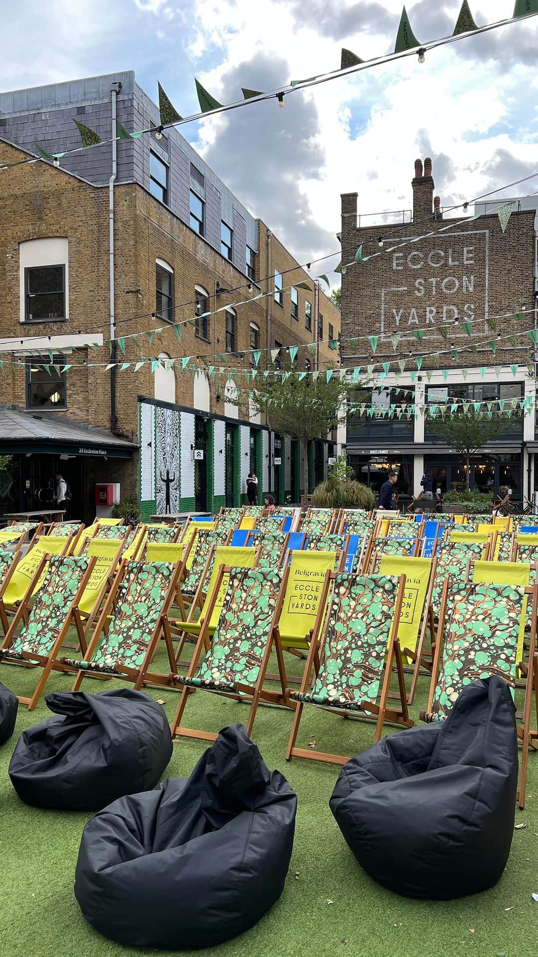 MATCHESFASHION.COMのインスタグラム：「Game. Set. MATCHES. A Summer of Sport in partnership with @belgravia_ldn is in play. In London? Head to Eccleston Yards from July 3 – 31 for screenings of the Wimbledon Tennis Championships and The Ashes 🎾 🏏 Stay tuned for more from #SummerOfMATCHES this week.」