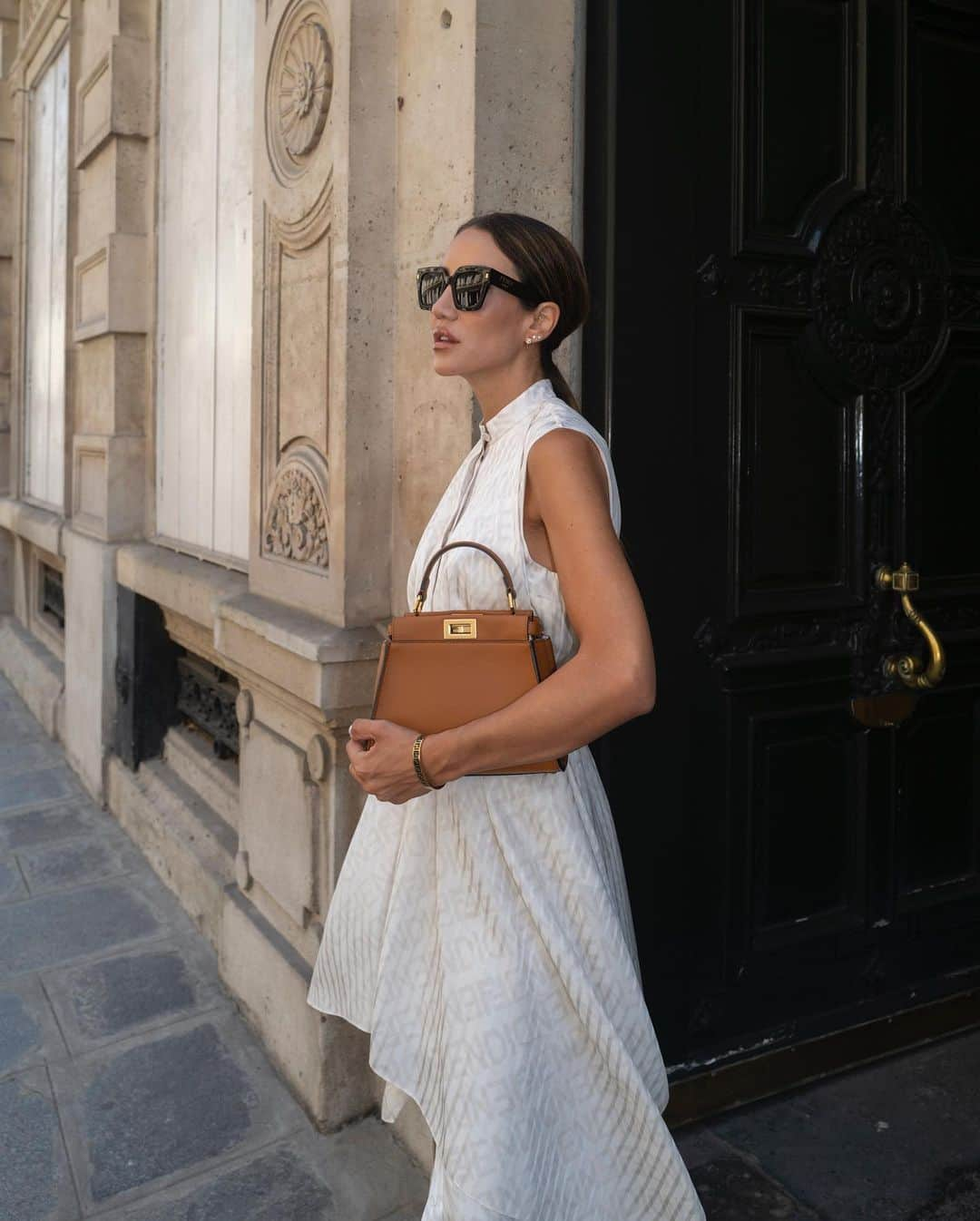 Tamara Kalinicさんのインスタグラム写真 - (Tamara KalinicInstagram)「Made it in Paris at the same time as this @Fendi outfit ordered straight from www.fendi.com Speedy delivery is always very much appreciated, specially with  busy summer schedule #FendiSummer AD」7月4日 2時40分 - tamara