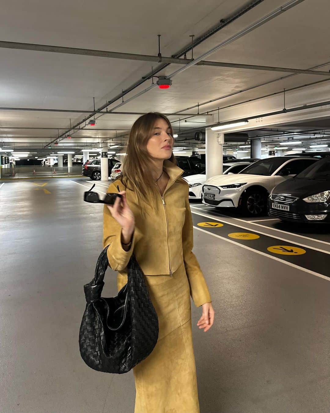 のインスタグラム：「gaslight, gatekeep, girlboss, repeat🔒」