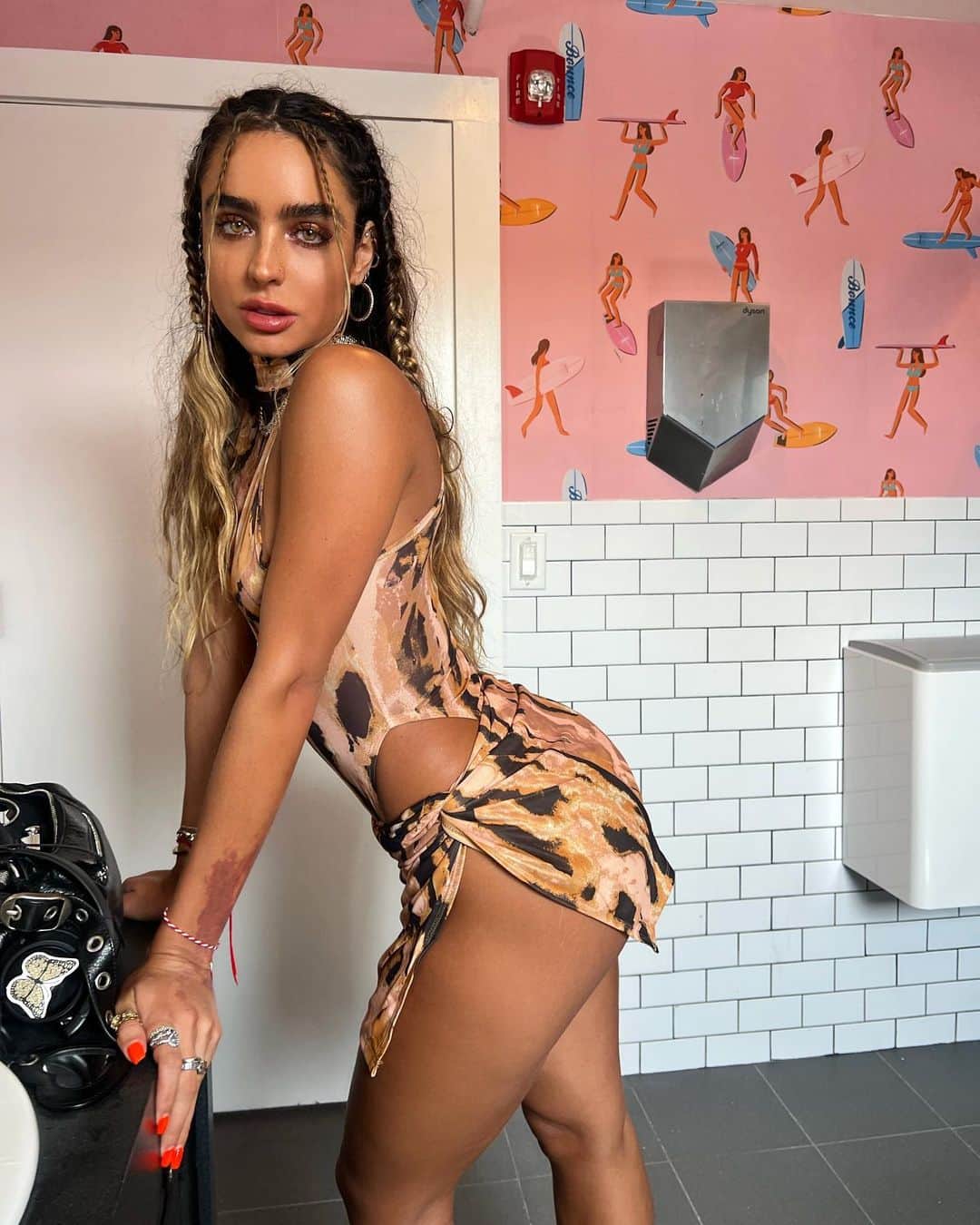 Sommer Rayさんのインスタグラム写真 - (Sommer RayInstagram)「thank you so much @bouncebeachmtk for having me  🥹🫶🏻😭☀️ & thank you to anyone who supports me, I LOVE YOU. forever.」7月4日 4時30分 - sommerray