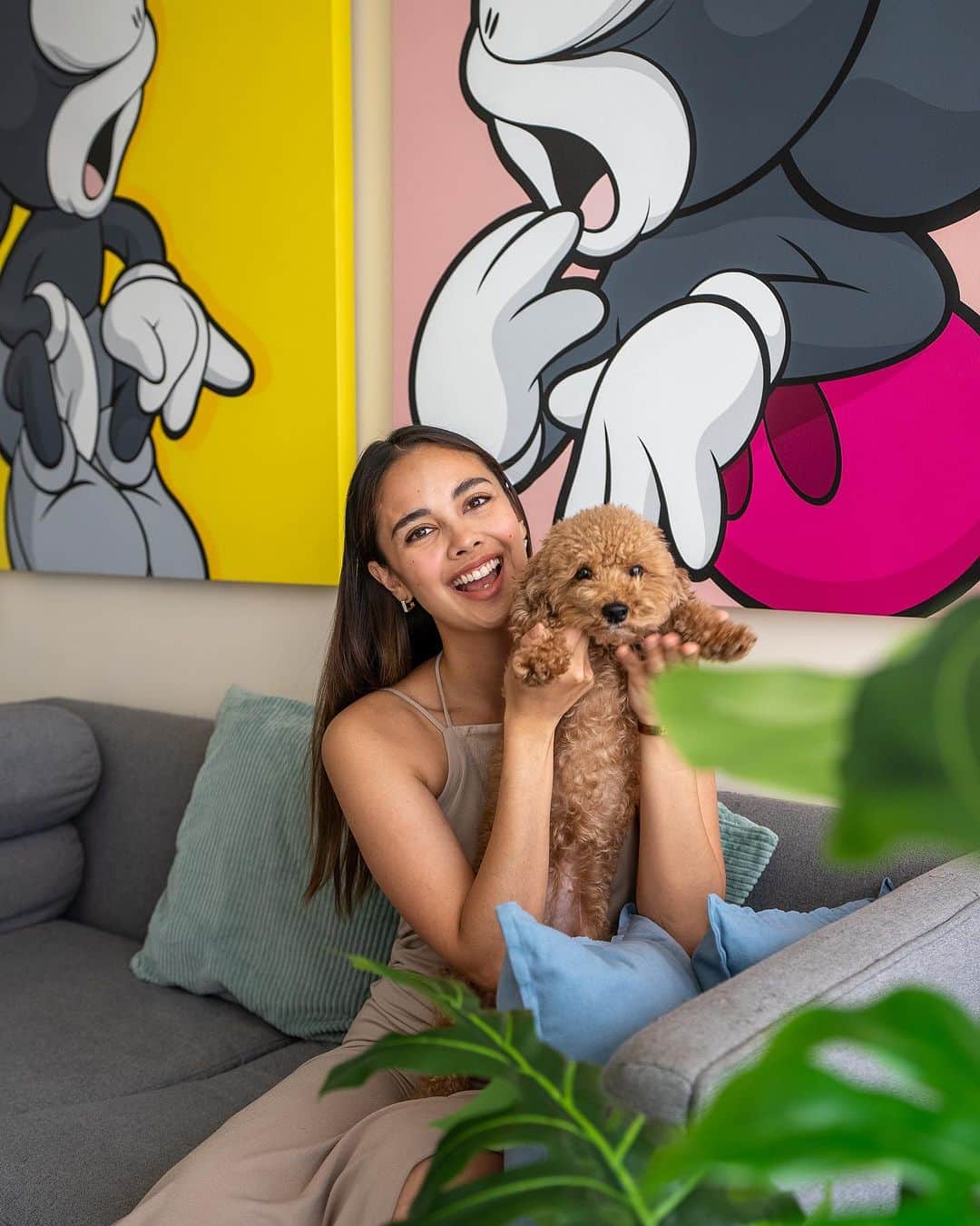 ミーガン・ヤングのインスタグラム：「One of my goals when I started working was to have my own place for my future family 🤍 It meant so much for me to be able to work hard, save and live in my dream home as soon as I was personally and financially capable.   Ovialand helps you achieve your dream home goals and it only takes 3-6 months from purchase when you can move in! How incredibly fast 🤍  To know more about Ovialand and the homes they offer, visit their website at ovialand.com  #Ovialand #HousEasy #QuickTurnover #InstantHomes #InstantFinancing #PremierFamilyLiving」