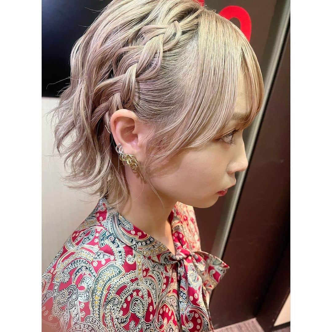 モモコグミカンパニーさんのインスタグラム写真 - (モモコグミカンパニーInstagram)「『ぽかぽか』 hair make @aoiokiraku  styling @stylist_yuya」7月4日 14時44分 - comp.anythinq_