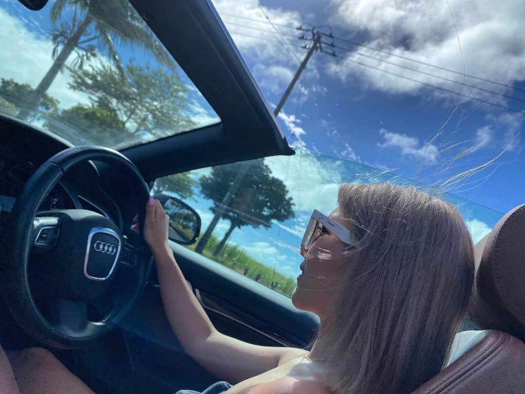 ちゃんみさんのインスタグラム写真 - (ちゃんみInstagram)「🚗💨 #audi #オープンカー #アーカイブ」7月4日 6時41分 - masa_chanmi